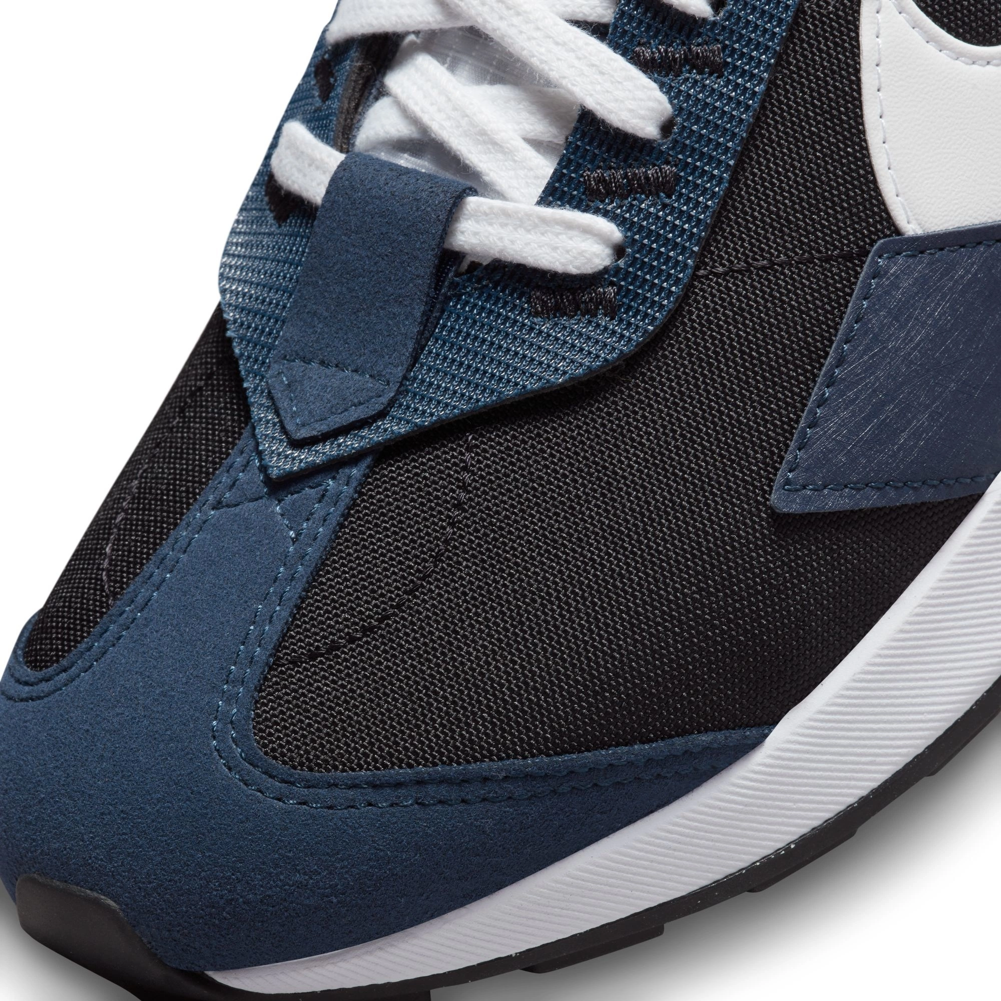 Ice Cold: A Hip-Hop Jewelry History 9 Ice Cold: A Hip-Hop Jewelry History - Image 9