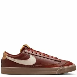 NIKE Blazer Low '77 EMB